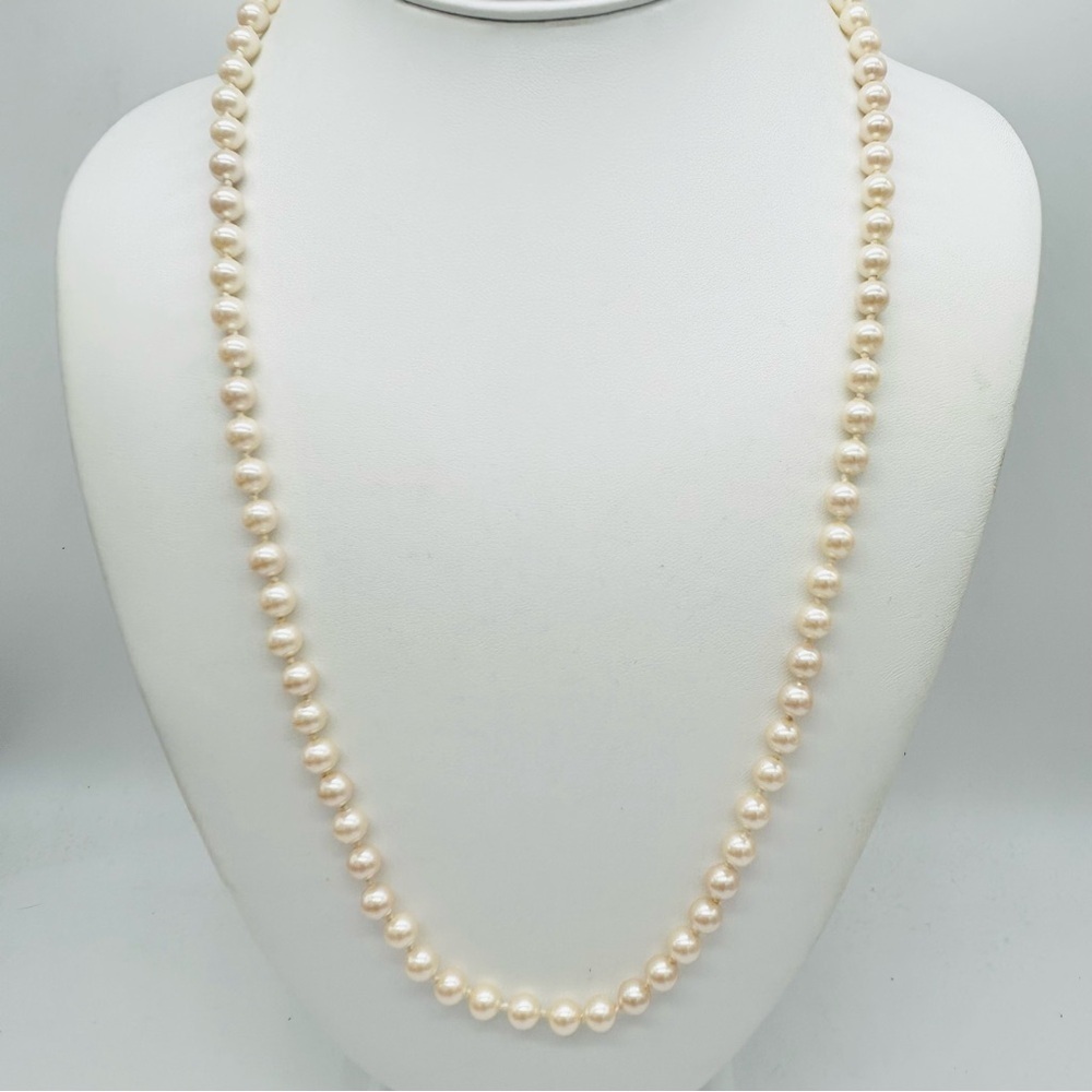 Monet Vintage Pearl Strand Necklace